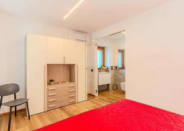 Martin Pescatore By Interhome