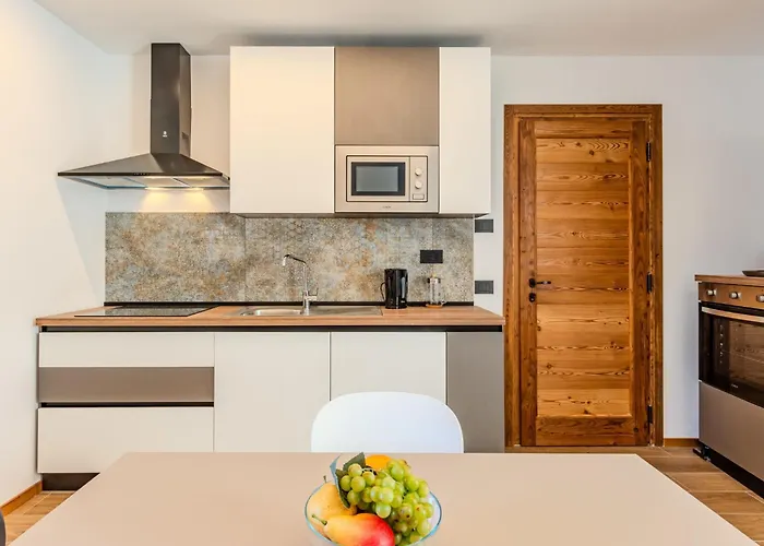 Appartamento Martin Pescatore By Interhome
